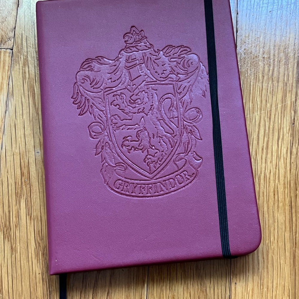 NWT Gryffindor Embossed Journal